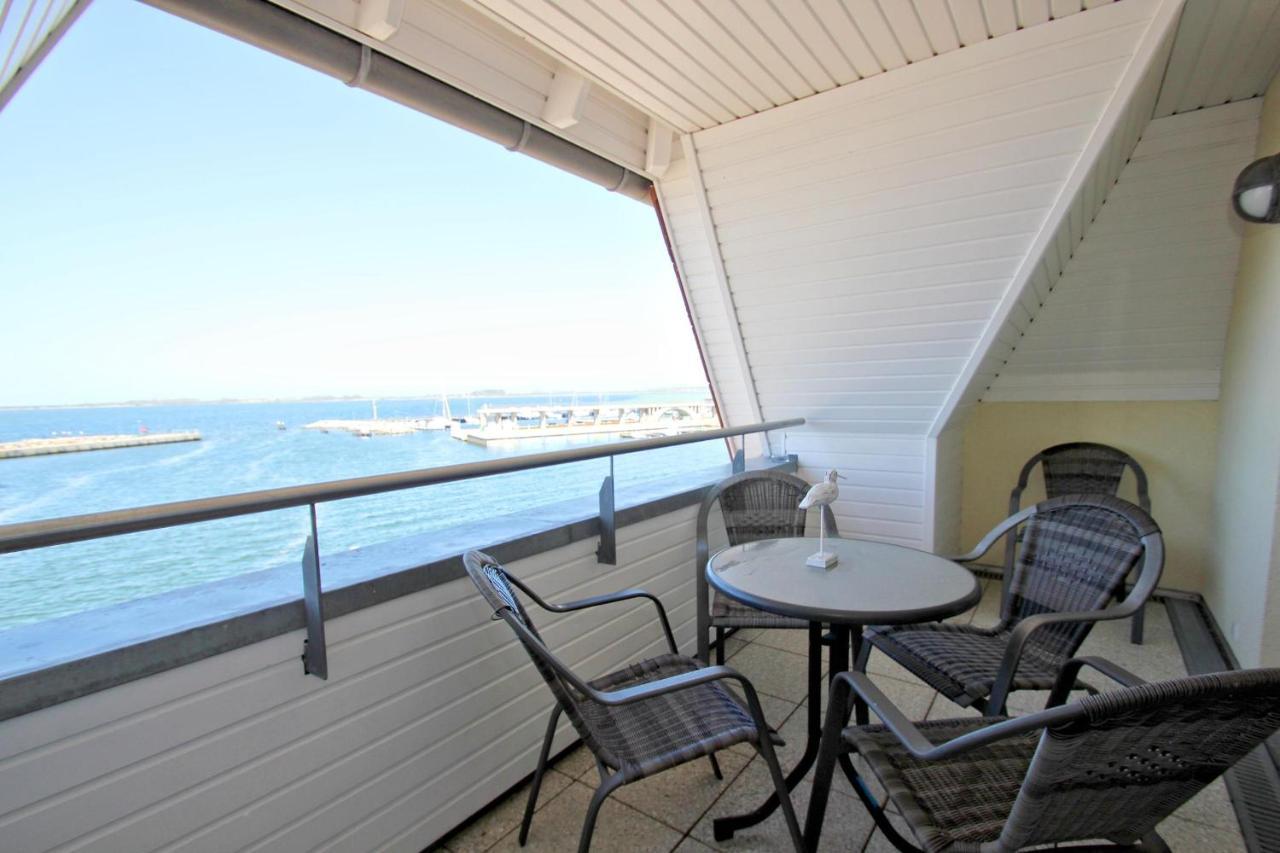 Hafennahe Ferienwohnung Mit Balkon Und Meerblick - Hafenhaeuser Wiek Wohnung 06 Wiek auf Rügen Esterno foto